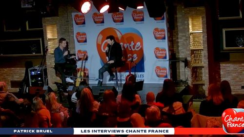 Découvrez l'interview de Patrick Bruel en vidéo pour Chante France