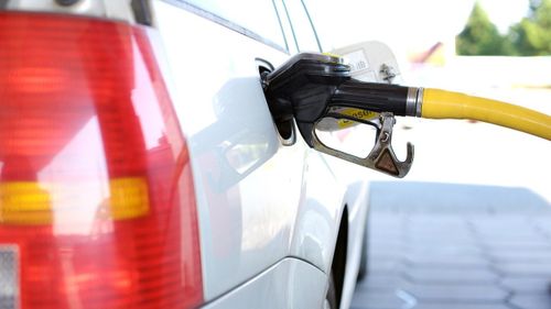 Flambée du prix de l’essence : des bons plans pour payer moins cher