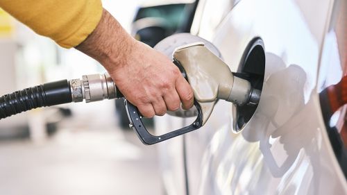 Indemnité carburant de 100 euros : qui pourra en bénéficier ?