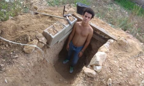 Espagne : un adolescent construit une grotte après une dispute...