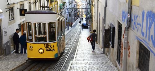 De nouvelles restrictions sanitaires instaurées au Portugal