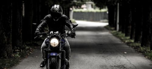 Le bon plan crevard : ton essence moins chère pour ta moto !