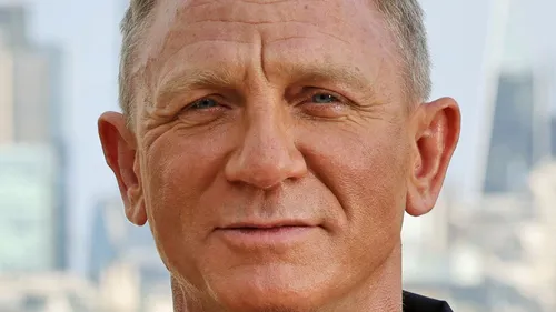 Daniel Craig décoré par la famille royale