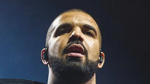 Drake est de retour et ils utilisent même la voix d’une star de la...