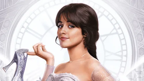 Découvrez la bande-annonce féérique de "Cendrillon" avec Camila...