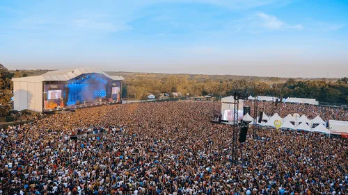 Festival de Poupet 2025 : une icône du rock et la star planétaire...