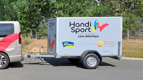 Appel à l'aide après le vol de la remorque du comité handisport de...