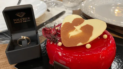 Sarthe : pour la Saint-Valentin, un pâtissier fait gagner une bague...