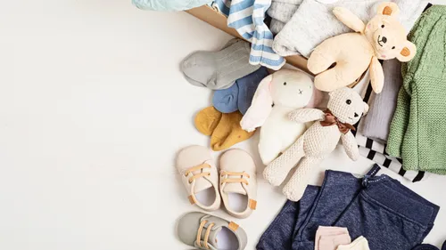 Les enseignes d’habillement pour enfants "Du pareil au même" et...
