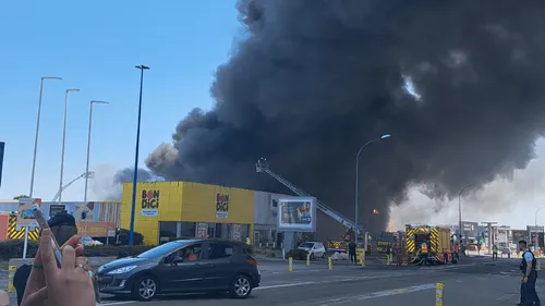Important incendie d'un magasin Centrakor près de Nantes