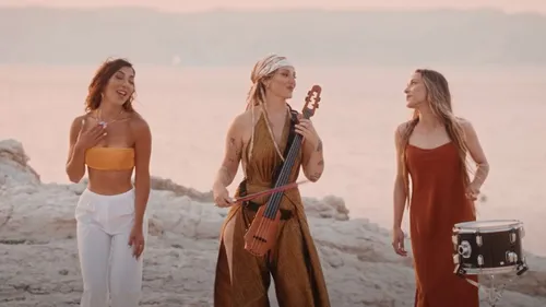Le groupe LEJ fait son grand retour avec son clip "Summer 2023"