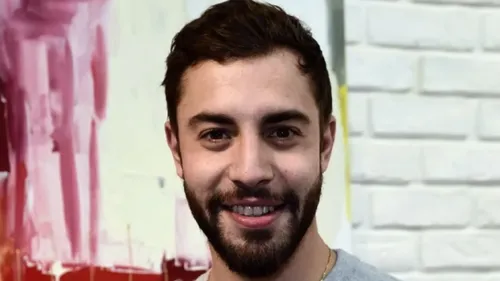 Disparition de Marwan Berreni : un corps retrouvé pendu avec les...