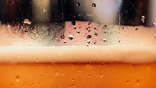 Allemagne : une ville plafonne le prix de la bière pour préserver...