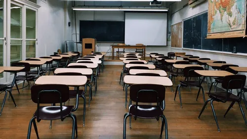 Morbihan : un directeur d'école écroué pour des attouchements sur...