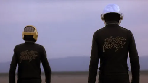 L’ancien Daft Punk, Thomas Bangalter, fait un retour inattendu à...