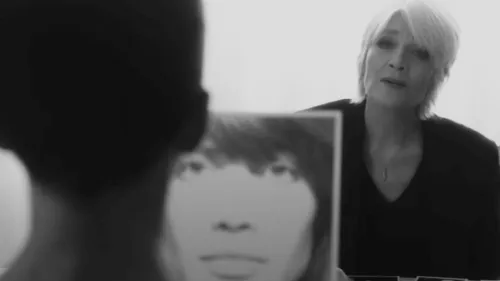 L'adieu à Françoise Hardy, emportée par un cancer
