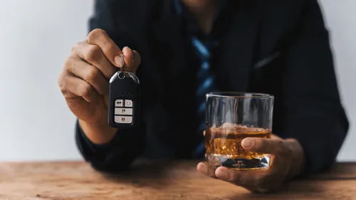 Insolite : son corps produit naturellement de l'alcool, il échappe...