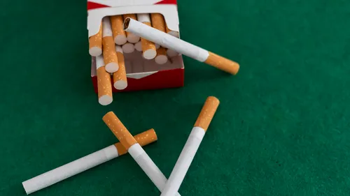 Maine-et-Loire : 17 tonnes de cigarettes saisies dans un entrepôt à...