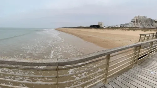 Vendée : une urne funéraire découverte sur une plage de...