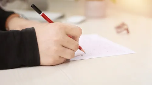 Violences à l'école : les questionnaires aux élèves en phase...