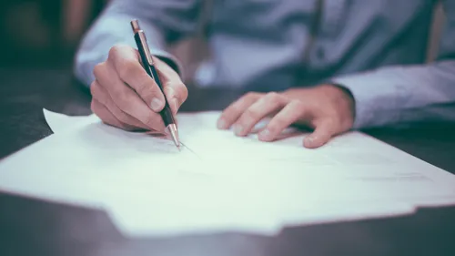 Chômage : baisse de 5,9% du nombre de demandeurs d'emploi au 4e...