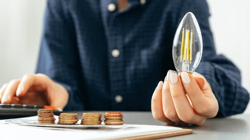 Les tarifs de l’électricité vont augmenter cet été