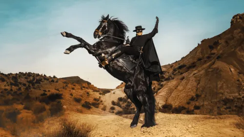 Les premières images de la série Zorro avec Jean Dujardin