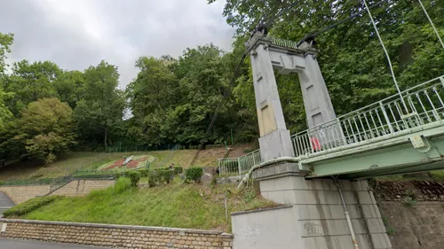 Un hommage à Charleville après la mort de 3 carolomacériens dans un...