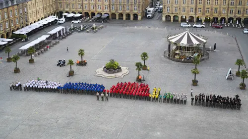 Au moins 500 soldats étaient regroupés pour courir 