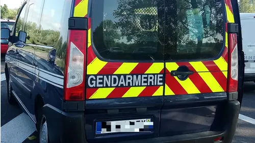 Un homme déclaré décédé dans sa voiture stationnée