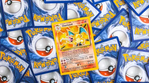 Une carte Pokémon Dracaufeu vendue près de 400 000 euros