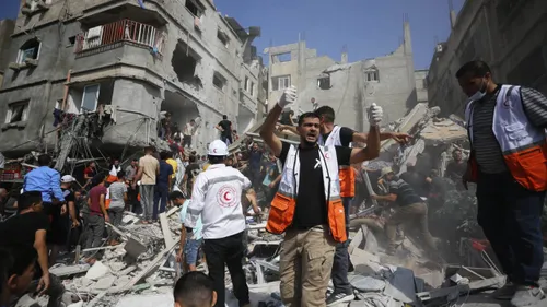 Au moins 16 morts et des dizaines de blessés dans une nouvelle...