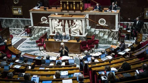 L’abrogation de la réforme des retraites approuvée en commission...