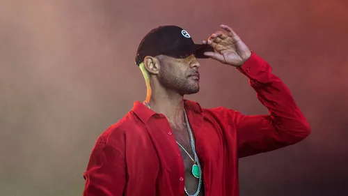 Booba lance 92i Africa avec une première signature ! 