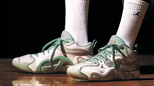 Jayson Tatum dévoile sa nouvelle chaussure de basket chez Jordan Brand