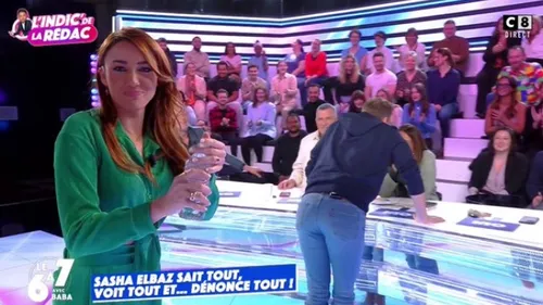 TPMP : Delphine Wespiser choque tout le monde en mettant une...