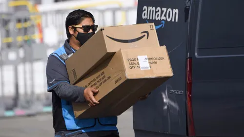 Amazon envisage de recruter des livreurs qui fument de l'herbe !