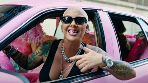 Amber Rose abandonne les hommes pour le reste de sa vie