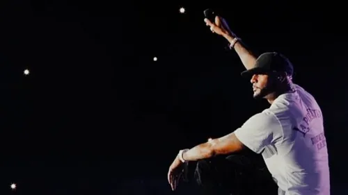 Booba annonce un concert à Paris La Défense Arena 