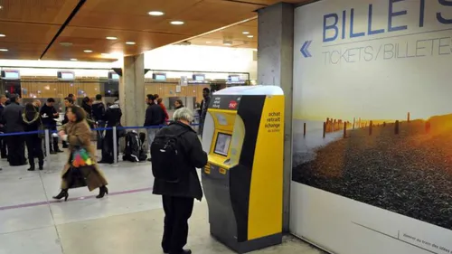 La fin des bornes jaunes dans toutes les gares de France !