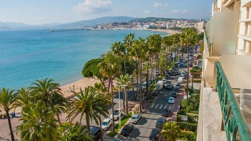 Covid-19 : Les vacances d'été 2021 pires que 2020 ?