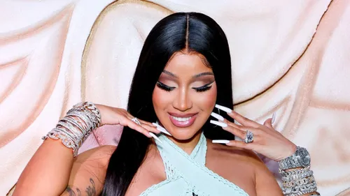 Cardi B dévoile la sortie de son nouvel album
