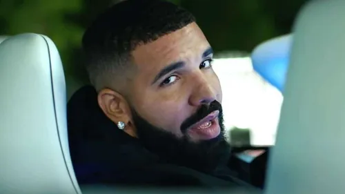 Drake dit non au Super Bowl : la polémique enfle autour du show de...