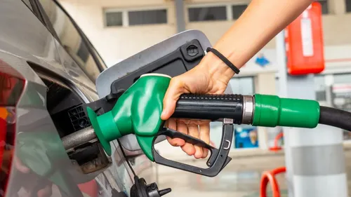 Carburants : la baisse des prix va-t-elle durer ? 