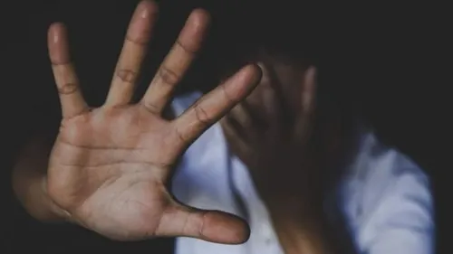 Un homme viole sa cousine de 10 ans et l'une de ses amies