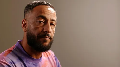 Lacrim se confie sur les raisons de sa cavale et son retour face à...
