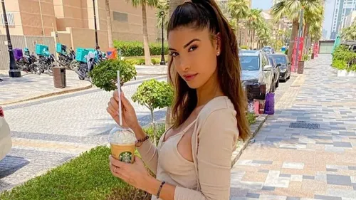 Mélanie Dedigama prend enfin la parole sur l'affaire Julien & Hilona 