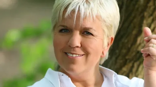 Mimie Mathy tacler par une grosse tête : « Quand y aura une tournée...