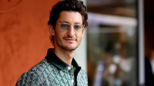 "J'étais le souffre-douleur", Pierre Niney raconte ses débuts...