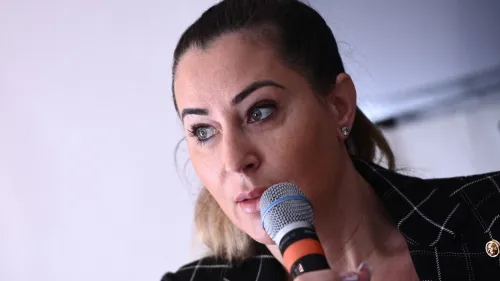 Chute de Magali Berdah : Shauna Events lâchée par son principal...